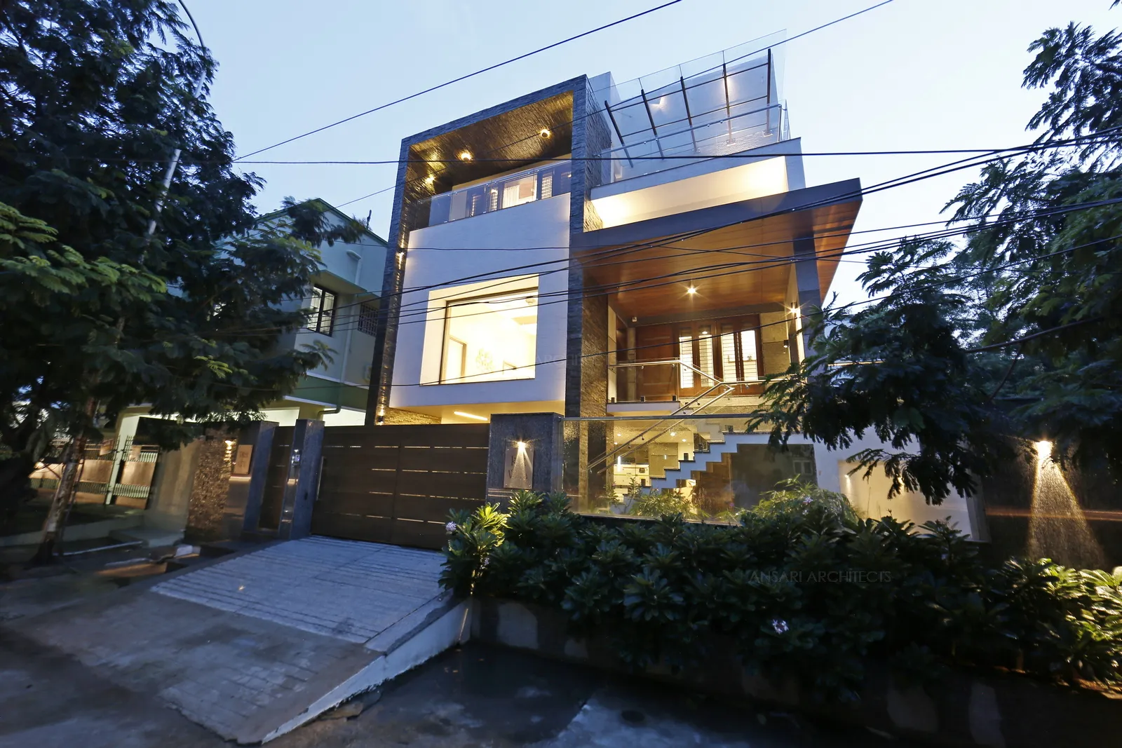 Mogapair House Exterior-01